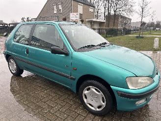 skadebil auto Peugeot 106 XR 1.1 NIEUWSTAAT!!!! VASTE PRIJS! 1350 EURO 1996/1