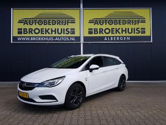 damaged commercial vehicles Opel Astra Sports Tourer 1.4 Turbo 120 Jaar Edition 2019/5