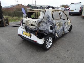 uszkodzony samochody osobowe Smart Forfour 1.0 12v 2015/1