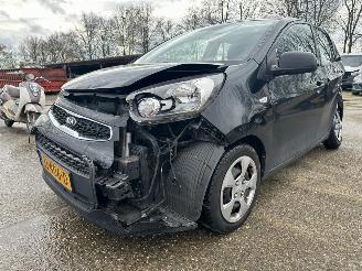 Damaged car Kia Picanto  2016/4