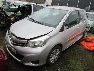 rozbiórka samochody osobowe Toyota Yaris 1,3 Lounge 2012/3