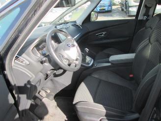 Renault Scenic 1.8 Dci Corporate Edition 5 Seats picture 17