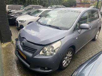 uszkodzony samochody osobowe Toyota Verso Auto is gereserveerd 7 zits 1.8 VVTi 108kW Panoramic 2010/4