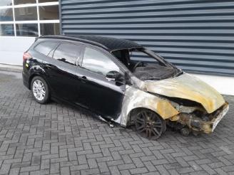 damaged commercial vehicles Ford Focus ST LINE 2017/12