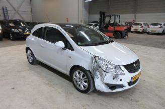  Opel Corsa 1.4-16V COLOR EDITION 2010/6