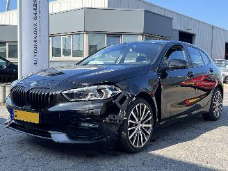 uszkodzony samochody osobowe BMW 1-serie 118i Introduction Edition AUTOMAAT 2022/12