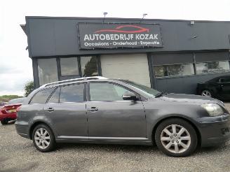 Auto incidentate Toyota Avensis 2.2 D-4D Executive leer pdc airco 2007/2