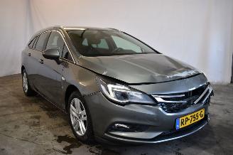 demontáž osobní automobily Opel Astra SPORTS TOURER 1.6 CDTI 2018/1