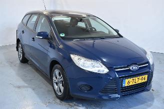 Salvage car Ford Focus 1.0 EcoBoost Edition 2014/3