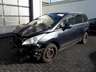 Damaged car Peugeot 5008 5008 I (0A/0E), MPV, 2009 / 2017 1.6 HDiF 16V 2011/12