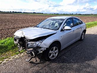 uszkodzony samochody osobowe Chevrolet Cruze  2011/6