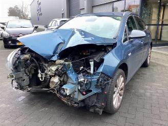 desmontaje vehículos comerciales Opel Astra Astra J Sports Tourer (PD8/PE8/PF8), Combi, 2010 / 2015 1.4 Turbo 16V 2013/4