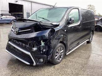 Voiture accidenté Toyota ProAce ProAce, Van, 2016 2.0 D-4D 140 16V 2022/10