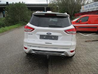damaged passenger cars Ford Kuga  2018/1