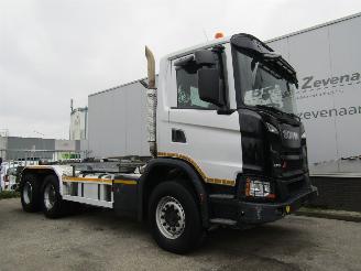 damaged trucks Scania G 450 XT 6x4 Haakarm Airco 2019/2