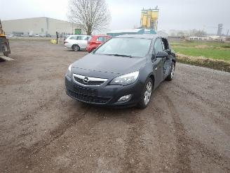 Dezmembrări autoturisme Opel Astra 1.7cdti 2013/1