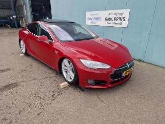 Schadeauto Tesla Model S Model S, Liftback, 2012 70D 2016/3