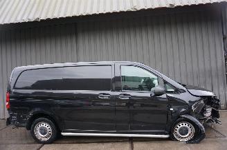 Auto incidentate Mercedes Vito 111CDI 84kW Airco Naviagtie Functional Lang 2015/3
