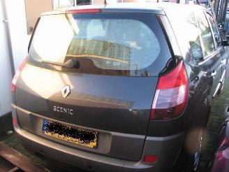 Renault Grand-scenic 2.0 16v 99kw automaat picture 3