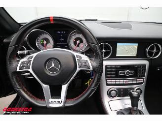 Mercedes SLK SLK200 Aut. AMG CarbonLOOK Airscarf H/K Leder Navi Camera 87.164 km! picture 12