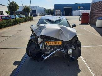 uszkodzony samochody osobowe Audi A1 A1 Sportback (8XA/8XF), Hatchback 5-drs, 2011 / 2018 1.0 TFSI Ultra 12V 2017/10