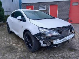 damaged passenger cars Opel Astra Astra J GTC (PD2/PF2), Hatchback 3-drs, 2011 1.6 Turbo 16V 2013/3
