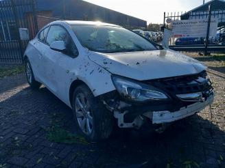 damaged passenger cars Opel Astra Astra J GTC (PD2/PF2), Hatchback 3-drs, 2011 2.0 CDTI 16V ecoFLEX 2011/12