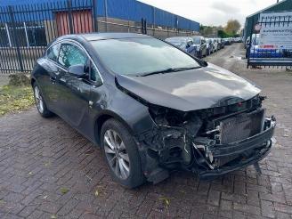 Coche accidentado Opel Astra Astra J GTC (PD2/PF2), Hatchback 3-drs, 2011 1.6 SIDI Turbo 16V Motorsport 2014/10
