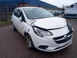 uszkodzony samochody osobowe Opel Corsa-E Corsa E, Hatchback, 2014 1.4 16V 2015/5