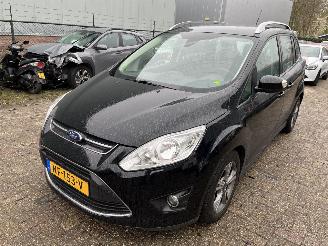 damaged commercial vehicles Ford Grand C-Max 1.6 TDCI 2015/7