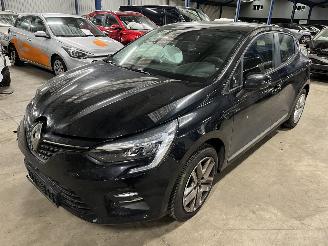uszkodzony samochody osobowe Renault Clio 1.0 TCe Zen 2020/9