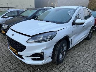 Coche accidentado Ford Kuga 2.5 Plugin Hybrid ST Line  Automaat 2022/5