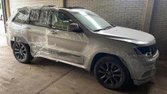 damaged passenger cars Jeep Grand-cherokee  2018/3