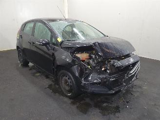 damaged passenger cars Ford Fiesta Style 2015/11