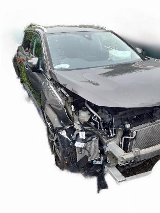 Damaged car Peugeot 3008 Allure 2020/1