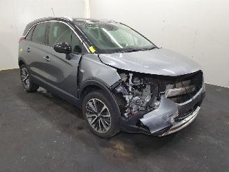 damaged passenger cars Opel Crossland Crossland X 2019/1