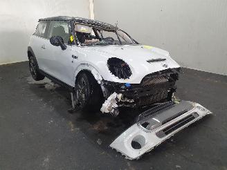 Damaged car Mini Mini F56 BEV Cooper SE 2020/7