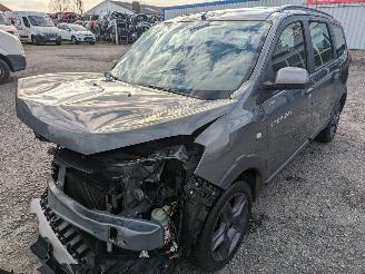 skadebil auto Dacia Lodgy 1.5 DCI 2017/7