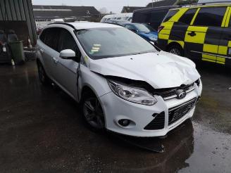 Salvage car Ford Focus Focus 3 Wagon, Combi, 2010 / 2020 1.0 Ti-VCT EcoBoost 12V 100 2014/4