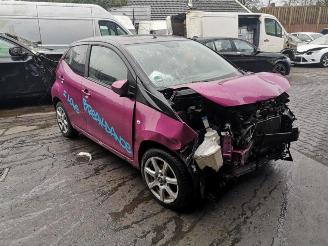 uszkodzony samochody osobowe Toyota Aygo Aygo (B40), Hatchback, 2014 1.0 12V VVT-i 2016/12