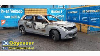damaged passenger cars Volkswagen Golf Golf VIII (CD1), Hatchback, 2019 1.5 eTSI 16V 2020/9