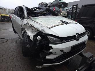 skadebil bromfiets Volkswagen Golf Golf VII (AUA), Hatchback, 2012 / 2021 2.0 R 4Motion 16V 2018/4