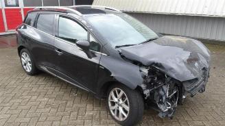 damaged passenger cars Renault Clio Clio IV Estate/Grandtour (7R), Combi 5-drs, 2012 0.9 Energy TCE 90 12V 2020/2