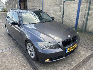 BMW 3-serie 320 D picture 1