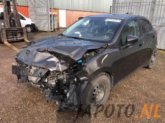 skadebil auto Mazda 2 2 (DJ/DL), Hatchback, 2014 1.5 SkyActiv-G 90 2017/5
