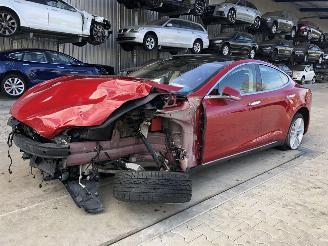 skadebil auto Tesla Model S 70 2016/3