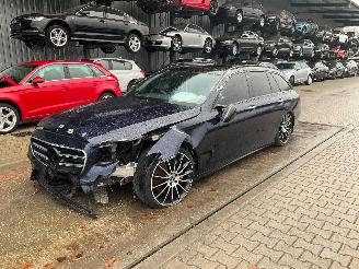 damaged commercial vehicles Mercedes E-klasse E220 d Kombi 2019/9