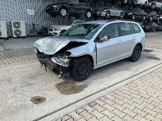 skadebil auto Volkswagen Golf VII Variant 1.2 TSI 2014/2