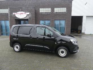 Autoverwertung Opel Combo 1.5D L1H1 EDITION 2021/5