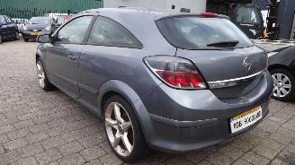 Opel Astra H GTC (L08) Hatchback 3-drs 1.6 16V Twinport (Z16XEP(Euro 4)) [77kW] picture 8